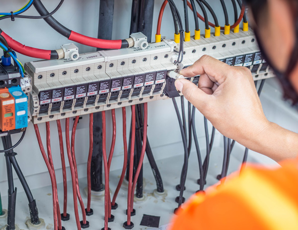 Commercial-Electricians-Puyallup-WA