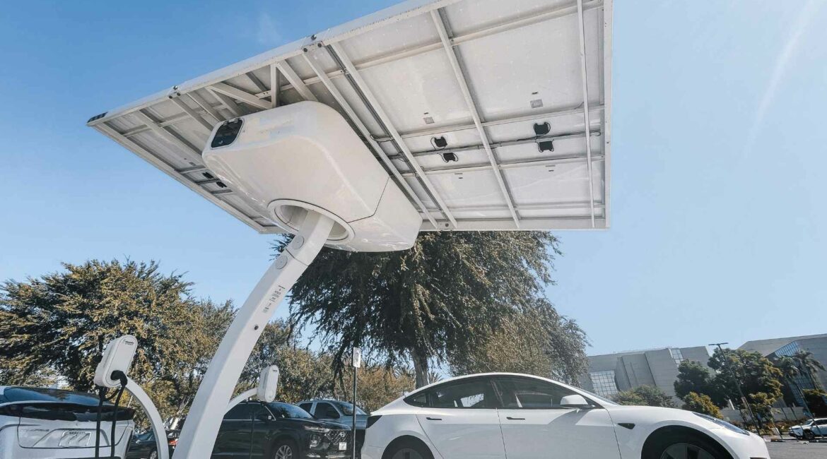 how many solar panels to charge a Tesla